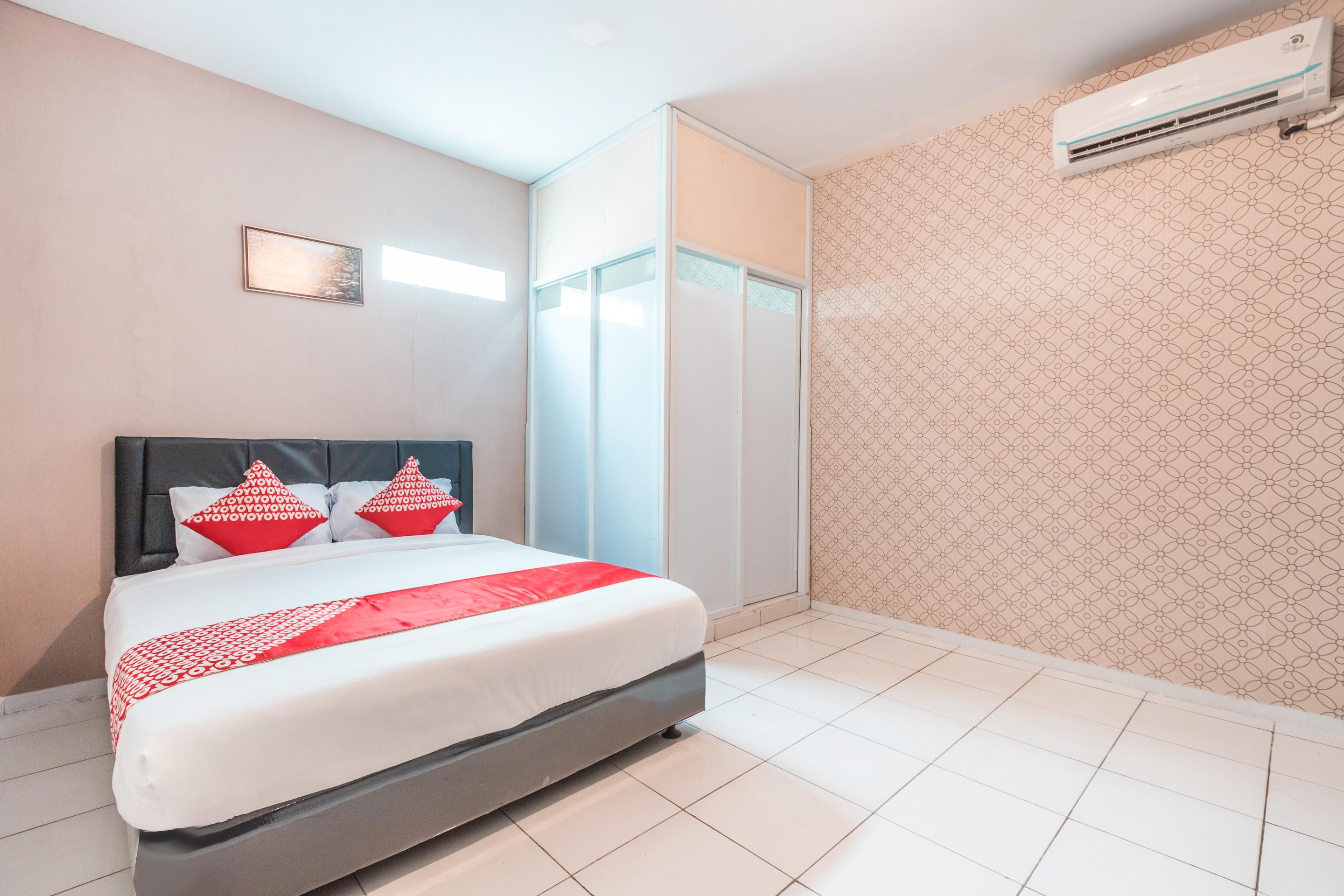 J&B Rooms Pramuka Jakarta Mitra Reddoorz מראה חיצוני תמונה